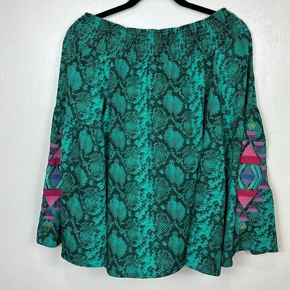 Judith March Green Snake Print Embroidered Off The Shoulder Top Size M - Picture 4 of 11